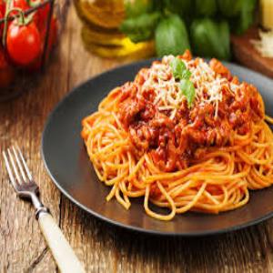 BOLONEZ SOSLU MAKARNA